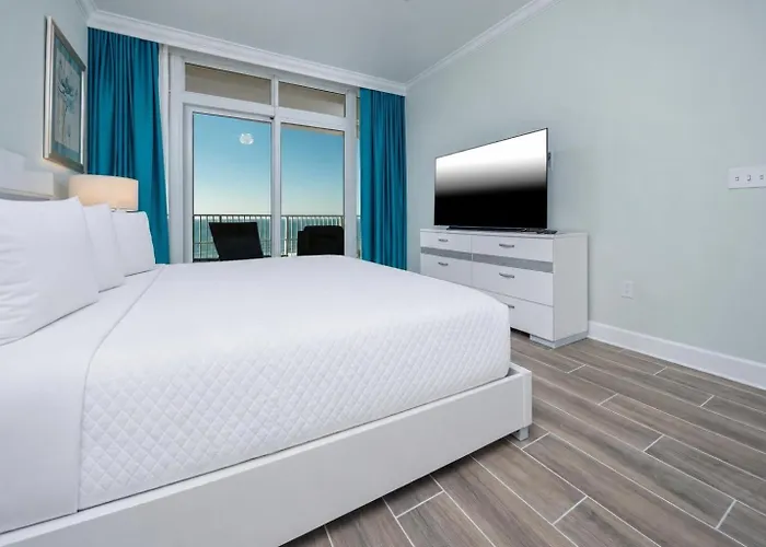 Phoenix Gulf Towers 905 Apartment